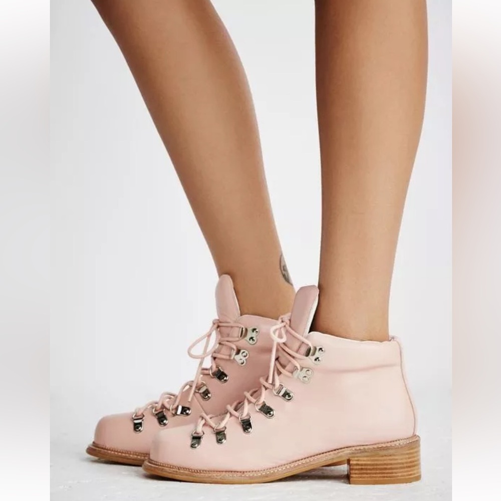 Free People x Jeffrey Campbell Pink leather Ankle hiking Boots sz 9